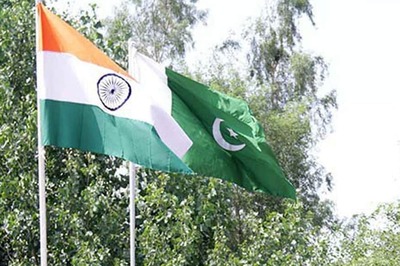 Pakistan Has to Ensure Peaceful Atmosphere for Talks: India