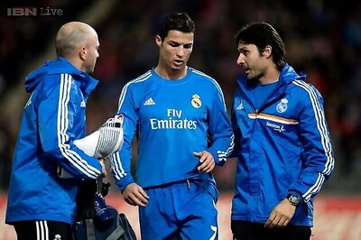 Ronaldo scores before injury as Real Madrid thrash Almeria 5-0