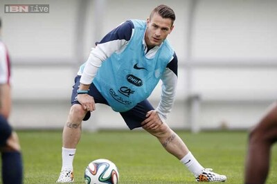 Defender Mathieu Debuchy joins Arsenal from Newcastle