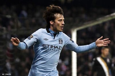 Silva scores twice as City beat Fulham 2-0
