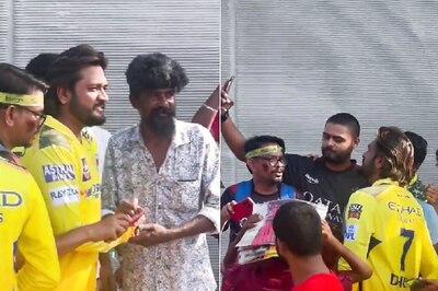 MS Dhoni Clicked Selfies With IPL Fans? Thala's Lookalike Becomes a 'Hit' During CSK vs RCB