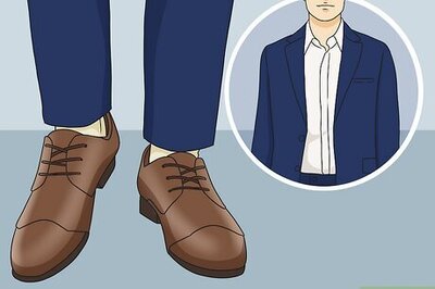 Best Shoe Colors for a Navy Suit (Plus, Style Advice)