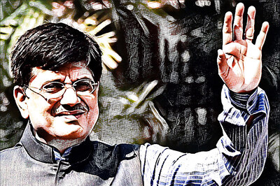 Piyush Goyal Orders Quick Replacement of Old Railway Tracks