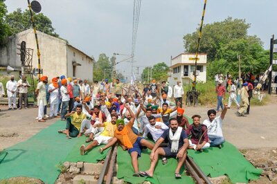 Farmers Decide to Intensify 'Rail Roko' Agitation, Demand Rollback of Farms Bills