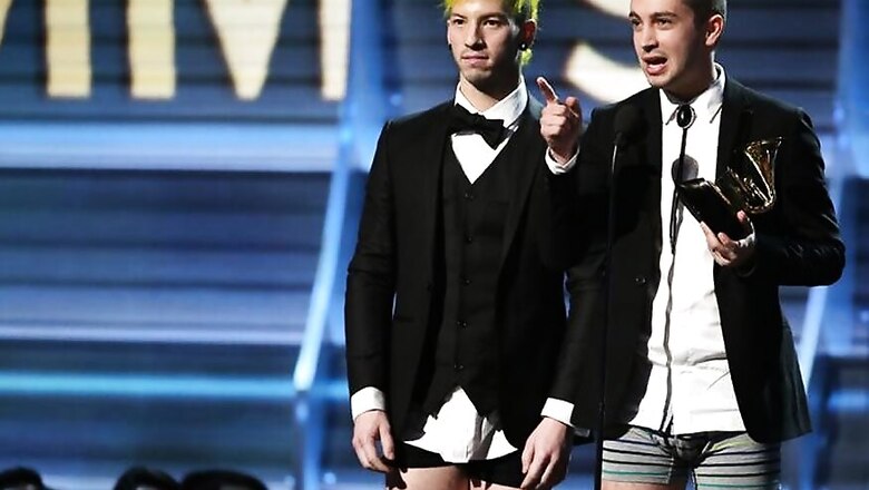 Twenty One Pilots Receive Grammy Wearing Underwear