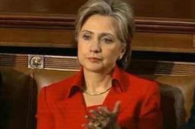 Hillary scribbles in Taj book, pays tribute to 26/11 victims