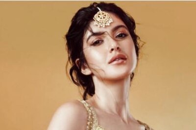 Shanaya Kapoor Shines Bright in Manish Malhotra's Creation, Suhana Khan Reacts