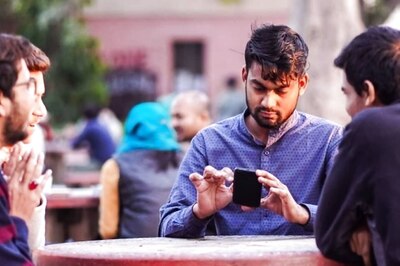 Indian-origin Professor at University of Essex Leads AI Tech Project to Boost Smartphone Battery, Lifespan