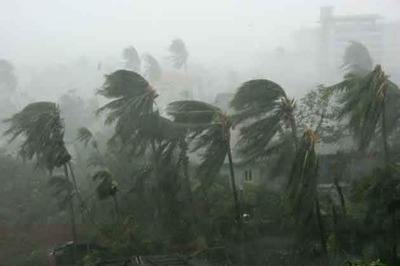 Cyclone Hudhud damages seven colleges in Odisha