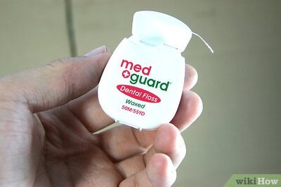 How to Remove Photos from a Sticky Photo Album