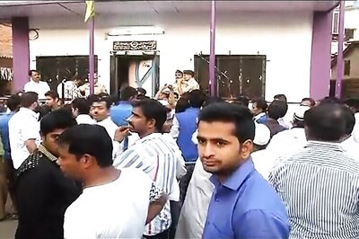 Maharashtra: Man stabs 14 members of his family, commits suicide; 1 survives