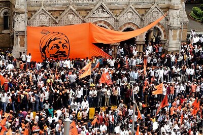 Youth Jumps to Death in River During Maratha Quota Stir, Outfits Call for Maharashtra Bandh Today