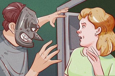 How to Scare Someone on Halloween