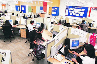 53% Indian Firms Plan Hirings, 60% Set to Increase Salaries as IT Sector Leads Rebound