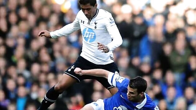 Paulinho out for a month with ankle injury