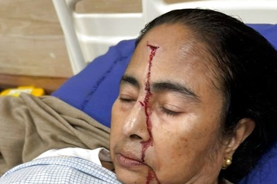 Doctor Clarifies 'Confusion' Over Mamata's Fall, Says It Was 'Sensation of Pushing from Behind'