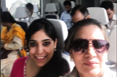 Shabana Azmi Tweets a Photo During Her Metro Ride in Delhi