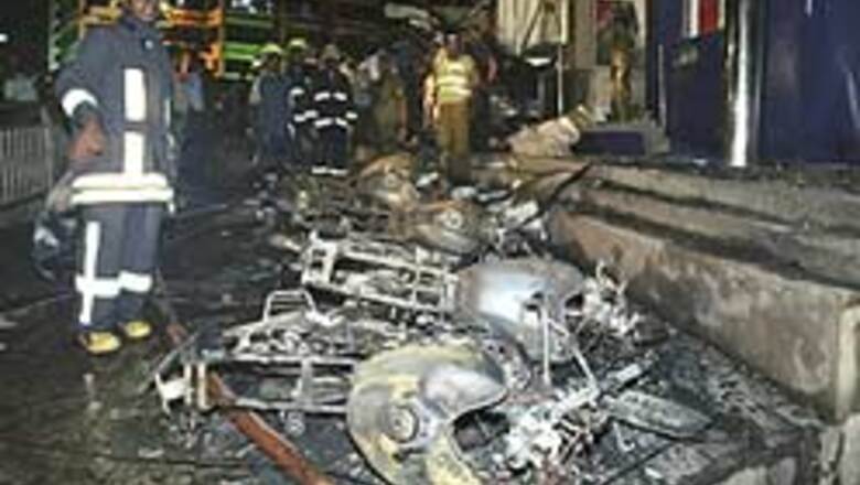 17 civilians killed in blast near Colombo