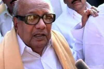 Karunanidhi gets notice for defaming Jaya