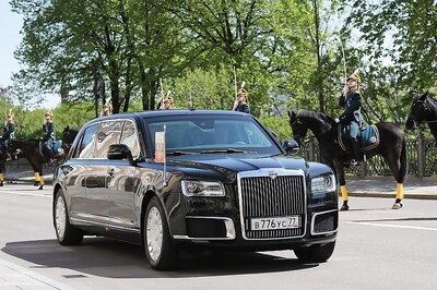 Russian President Vladimir Putin Rides-in New Kortezh State Car at Inauguration Ceremony in Kremlin [Video]