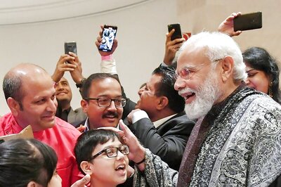 Kunal Kamra's 'Doctored' Video of Boy Singing for PM: NCPCR Summons Twitter for Not Filing Action Report
