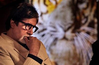 Amitabh Bachchan in Manjrekar's Marathi play