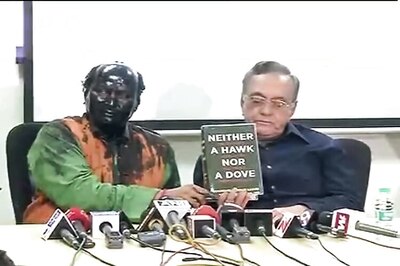 After Sena ink attack, Sudheendra Kulkarni to visit Pakistan for Kasuri's book launch
