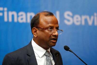 SBI to Up Yes Bank Stake to 49%, But Won't Sell Single Share Before 3 Years: Rajnish Kumar