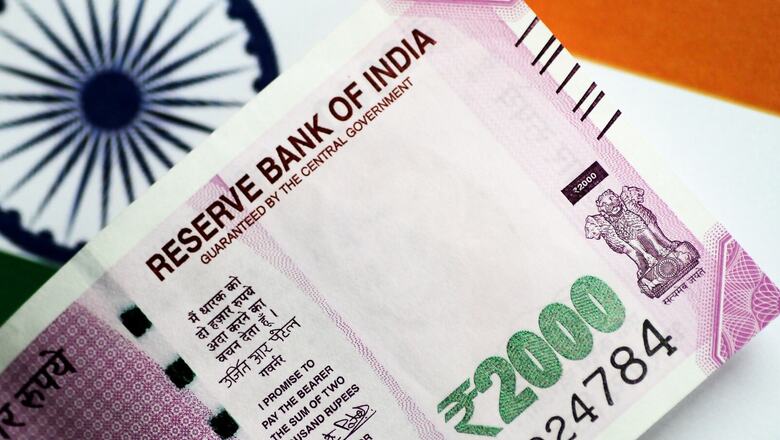 FPIs Withdraw Rs 7,500 Cr from Indian Equities in Oct on Rate Hike Concerns
