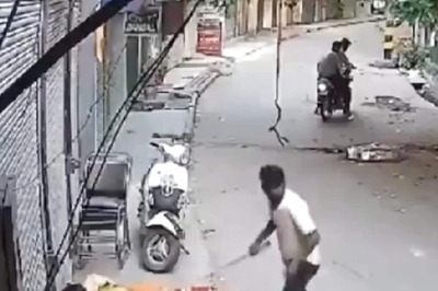Delhi Man Brutally Thrashes Sleeping Man For 'Don't Urinate In Public' Request | Video