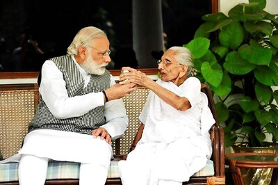 Modi Posts Photos Of His Mother's Visit to Delhi, Says Spent Quality Time