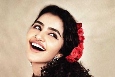 Anupama Parameswaran Is A Retro Beauty In This Kalamkari Copper-Peach Saree, See Pics