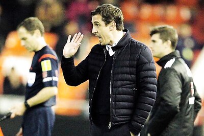 Valencia tap Vicente Rodriguez to help reverse La Liga slump