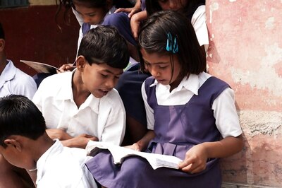 Pvt Schools Should Admit EWS Students Without Waiting for Admissions in General Category: Sisodia