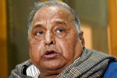 China Ready to Attack India With Pak Help, Claims Mulayam Singh Yadav