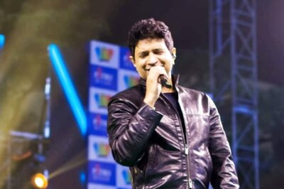 KK No More: Singer Sang 'Hum Rahe Ya Na Rahe Kal' At His Last Concert In Kolkata, Watch