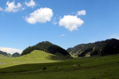 Kashmir's Best-Kept Secrets: 6 Offbeat Destinations For A Unique Summer Experience
